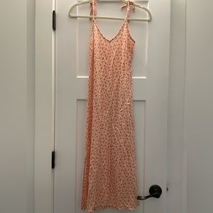 XSmall Billabong Light Pink Floral dress with Slit